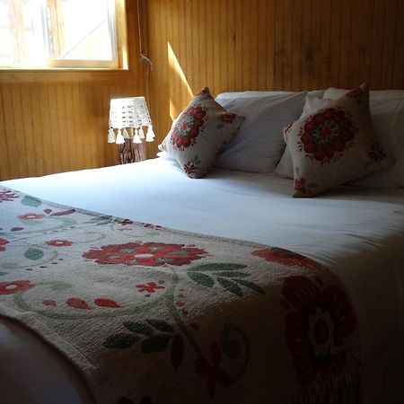 Hostal Lago Condor プエルト・ナタレス エクステリア 写真