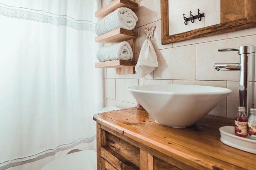 Hostal Lago Condor プエルト・ナタレス エクステリア 写真